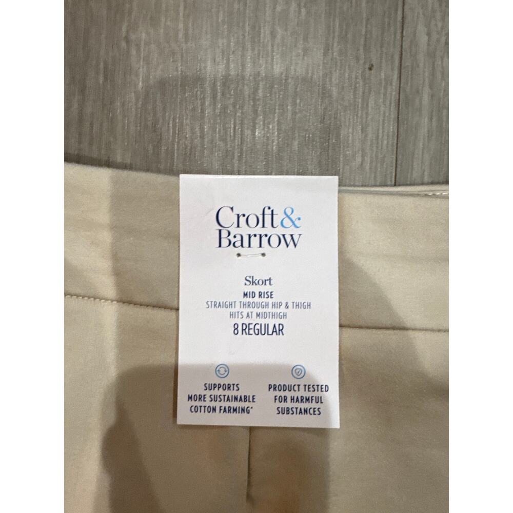 Croft & Barrow Mid Rise Khaki Skort Women's Size 8 Regular - Picture 3 of 12